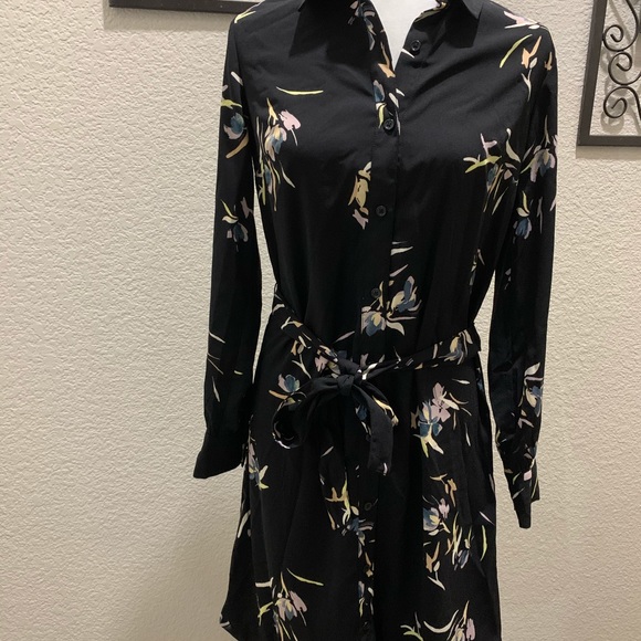 Dress - Picture 2 of 5